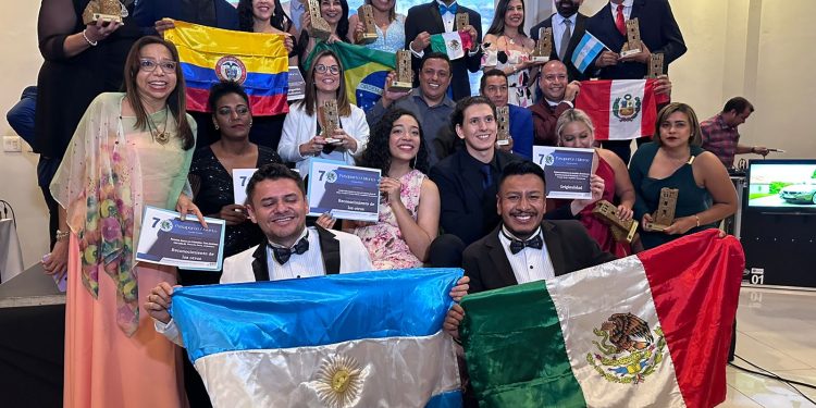 Felipe Augusto é Premiado como ‘Empreendedor Turístico Comprometido’ na 7ª Edição do Prêmio Internacional Open Passport