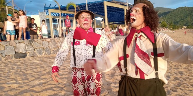 Programação de outubro do Circo Navegador conta com cinema e espetáculo gratuito em festival literário