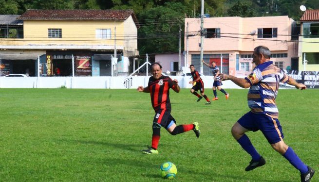 Porto Grande se isola na liderança do Campeonato de Futebol de Campo Cinquentão