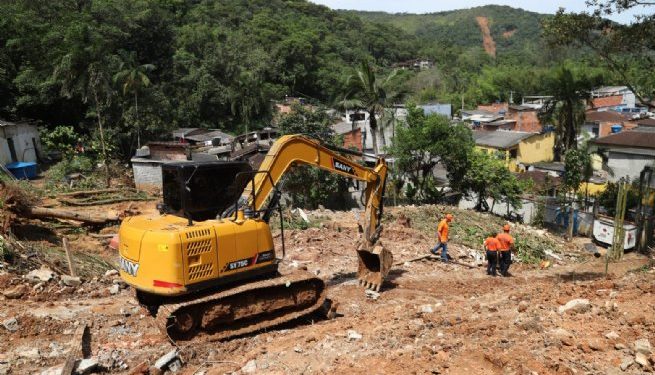 Prefeitura de São Sebastião executa obras contenção e drenagem na Vila Pantanal