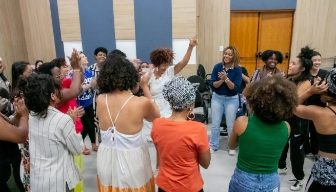 Encontro de educadoras pretas da rede municipal de ensino de São Sebastião promove ações contra o racismo nas escolas