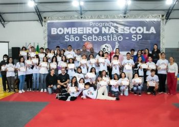 Prefeitura de São Sebastião e Corpo de Bombeiros formam 300 estudantes do Programa Bombeiro na Escola