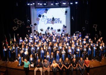 Prefeitura de São Sebastião celebra formatura de 110 profissionais pelo programa ‘Saúde com Agente’