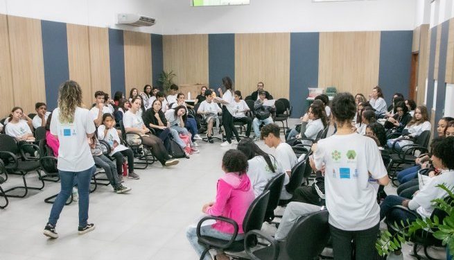 Projeto RegenerAção capacita líderes estudantis da rede municipal de São Sebastião