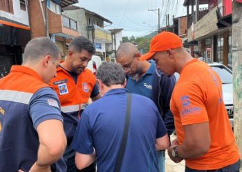 Defesa Civil acompanha visita técnica do Estado para implantação de sirene na Vila Sahy