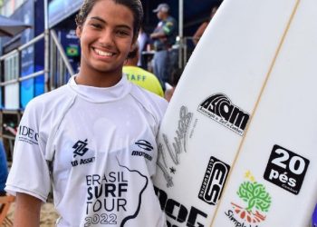 Surfista sebastianense é primeira bicampeã paulista Sub-18 na história do Hang Loose Surf Attack