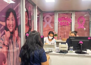 Carreta ‘Mulheres de Peito’ realiza exames de mamografia até sábado na Rua da Praia