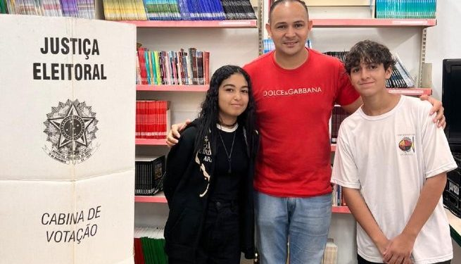 Estudantes da rede municipal elegem vereadores mirins do Parlamento Jovem de São Sebastião