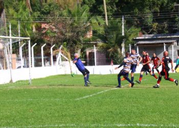 Rodadas dos Campeonatos Municipal e Cinquentão seguem com partidas emocionantes nos campos de São Sebastião
