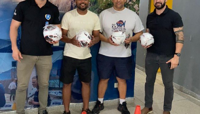 Prefeitura de São Sebastião entrega materiais esportivos para equipes da cidade