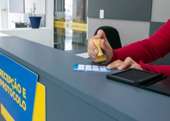 Prefeitura de São Sebastião realiza validação mensal das credenciais do Transporte Universitário