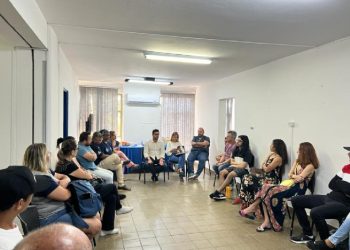 São Sebastião entrega monitores de glicemia para pacientes de 4 a menores de 17 anos com Diabetes Mellitus tipo 1