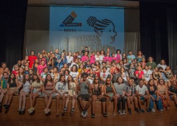 Grupo de Teatro da Escola Cynthia Cliquet encerra imersão no 5º Festival de Teatro Adolescente em Santo André