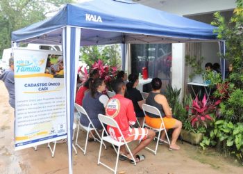 Moradores do bairro Canto do Mar e região recebem Ação Social Móvel