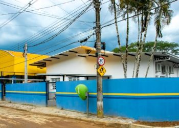 Prefeitura de São Sebastião e Sabesp realizam primeira ligação do Sistema de Abastecimento de Água no Sertão de Cambury, nesta terça