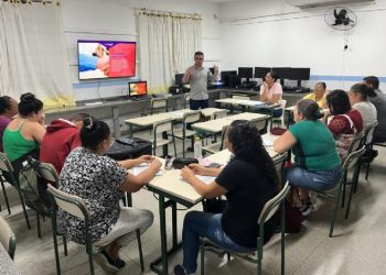 Prefeitura e Sebrae promovem capacitação sobre empreendedorismo para alunos da EJA em São Sebastião