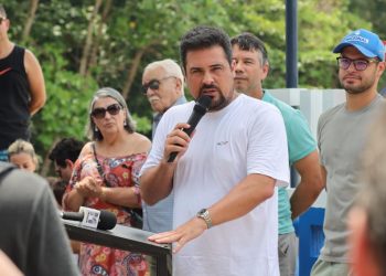 Prefeito de São Sebastião entrega revitalização da Praça da Praia Preta e presta homenagem a Luiz Fernando Mariano Ribeiro, ‘Butica’