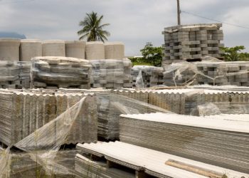 Prefeitura de São Sebastião adquire materiais de construção para utilizar em obras de pavimentação e drenagem