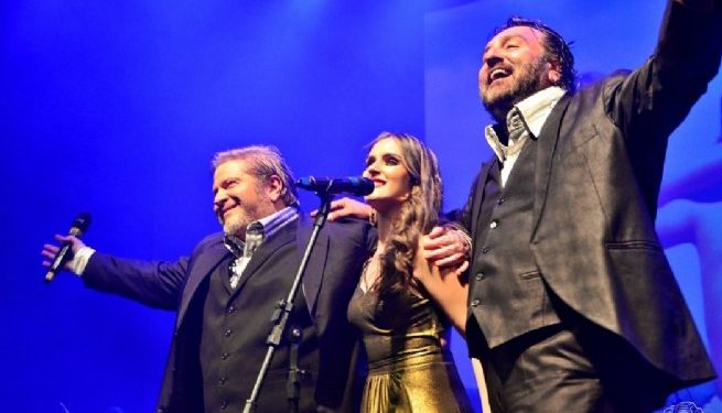 Grupo ‘A Bella Itália’ apresenta espetáculo com canções natalinas na Praça do Coreto