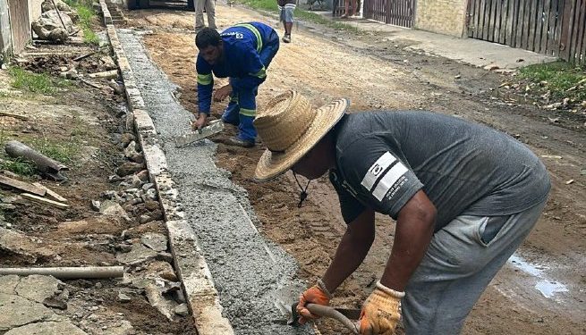 Prefeitura de São Sebastião retoma mutirão de pavimentação na Rua Pedro Simões Filho, em Maresias