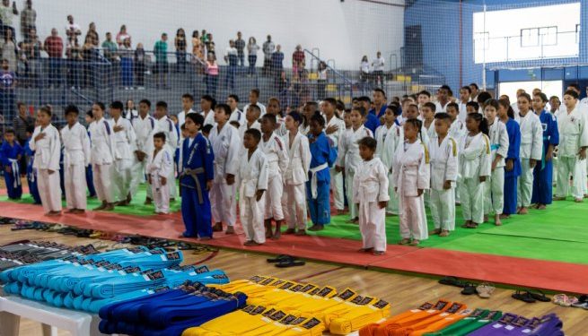 Encerramentos das atividades das Escolinhas Esportivas premia atletas de diversas categorias