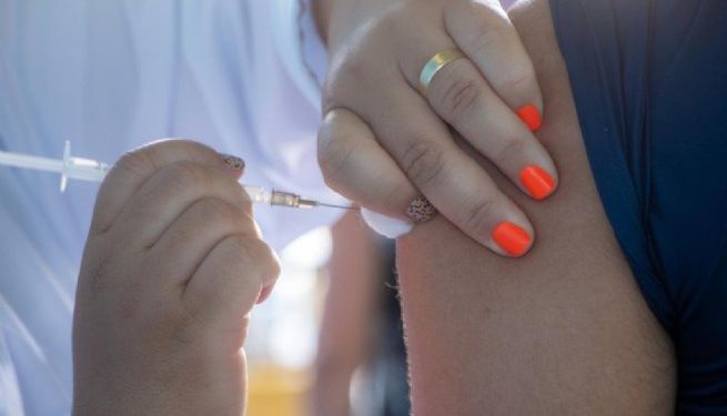 Prefeitura de São Sebastião inicia aplicação de nova dose do reforço da vacina bivalente contra Covid