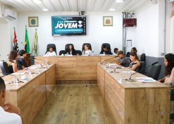 Parlamento Jovem da Câmara de São Sebastião realiza sua primeira sessão ordinária com propostas relevantes para a cidade