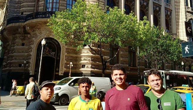 Estudantes de São Sebastião exploram Buenos Aires em Intercâmbio Educacional e Cultural