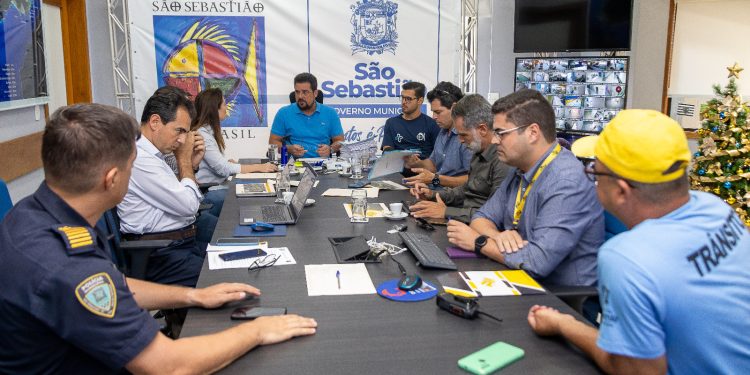 Felipe Augusto recebe representantes do DER e DH-SP para implantar  alterações viárias no acesso à travessia São Sebastião/Ilhabela