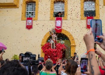 Levantamento do Mastro marca início das festividades da Festa do Padroeiro de São Sebastião nesta quinta-feira