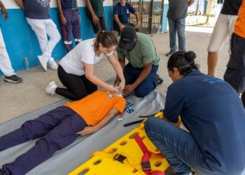 Defesa Civil promove treinamento de Atendimento Inter-Hospitalar para funcionários do Hospital de Clínicas