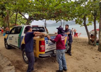 Equipe de Fiscalização realiza ação de demolição de cercamento em área pública