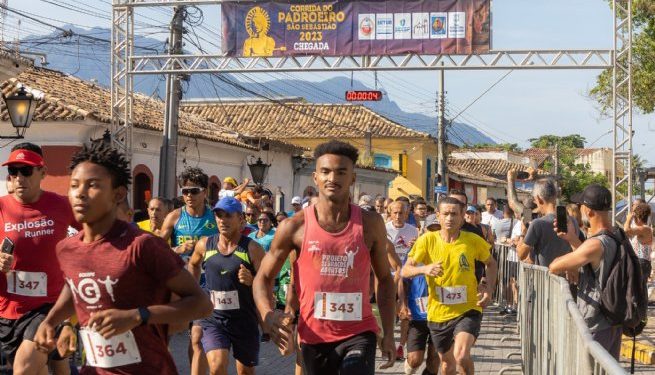 Corrida do Padroeiro tem 700 inscritos e bate recorde de participantes para edição 2024