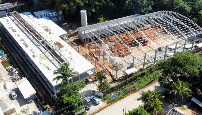 Obras do novo complexo educacional de Cambury seguem em ritmo acelerado em São Sebastião
