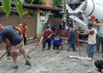 Rua Cordovil Moreira recebe concretagem para melhorar acessibilidade de via do Sertão de Maresias