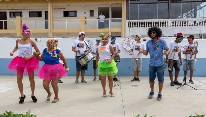 Baile de Máscaras da Melhor Idade tem premiação para ‘Folião mais Alegre’ e Melhor Fantasia’