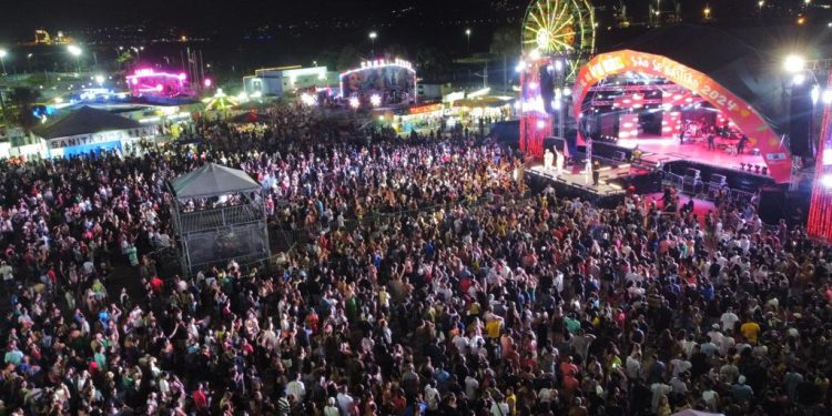Prefeito Felipe Augusto promove o maior festival de verão do litoral, serão mais de 140 shows e apresentações musicais
