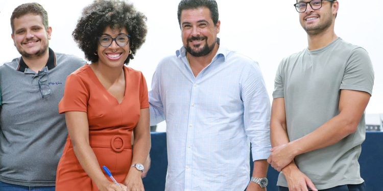 Prefeito Felipe Augusto participa da posse dos novos membros do Conselho Tutelar e destaca compromisso com a proteção infantojuvenil