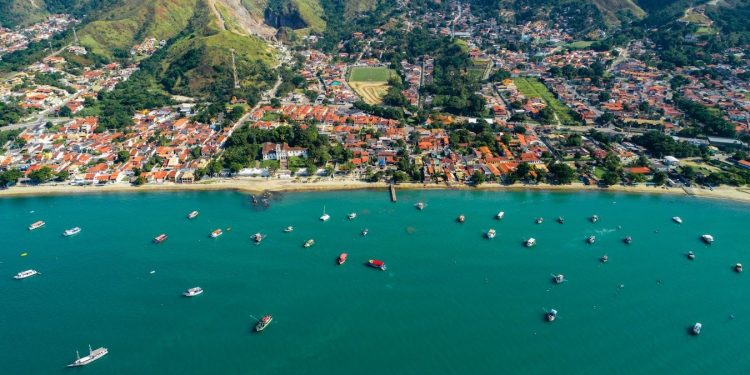 São Sebastião quer atrair mais turistas estrangeiros