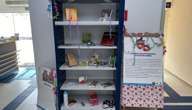Biblioteca Municipal de São Sebastião recebe exposição sobre Carnaval e bate-papo com a escritora Janaína de Figueiredo