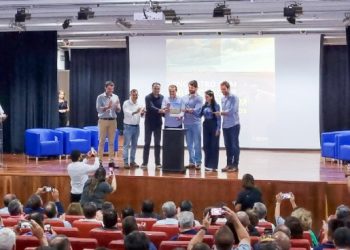 São Sebastião marca presença no primeiro Encontro de Municípios e Lideranças da Região do Vale do Paraíba