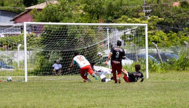 Decisões por pênaltis marcam oitavas de final do Torneio de Futebol do Aniversário de São Sebastião