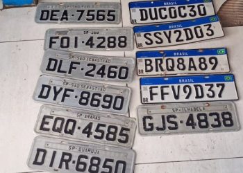 Departamento de Trânsito de São Sebastião recolhe placas de veículos após temporal