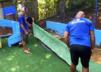 Prefeitura de São Sebastião faz mutirão para manutenção na Escola da Ilha do Montão de Trigo