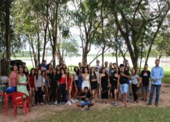 Estudantes de São Sebastião participam de vivências no primeiro dia de intercâmbio em Mendonça