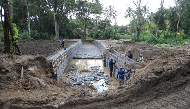Prefeitura de São Sebastião executa obra de contenção e canalização do córrego Itajubá, em Toque-Toque Grande