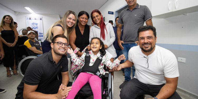 Com mais mil equipamentos de Tecnologia Assistiva entregues em 7 anos, vice-prefeito Reinaldinho destaca serviço e práticas do Centro de Reabilitação da Topolândia
