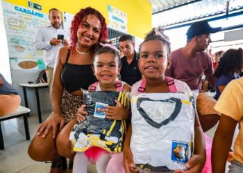 Prefeitura de São Sebastião inicia entrega de uniformes escolares