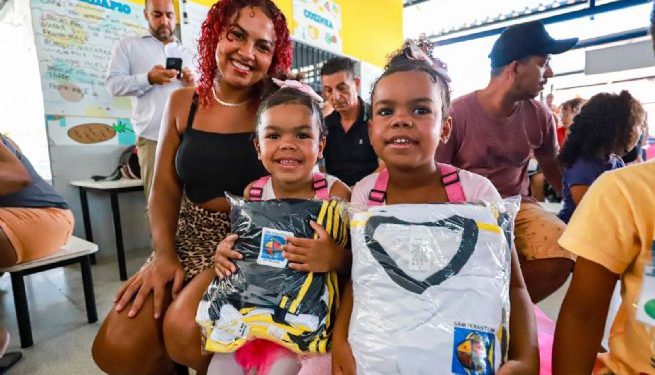 Prefeitura de São Sebastião inicia entrega de uniformes escolares