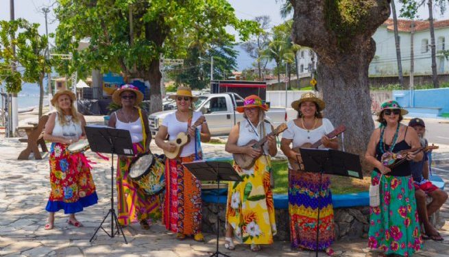 Em comemoração ao Dia do Caiçara, pescadores realizam celebração nos ranchos de Boiçucanga e Pararanga